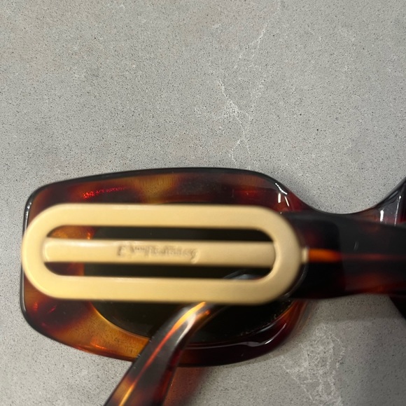 Designer sunglasses by Egon Von Furstenberg made in Italy - Picture 9 of 10